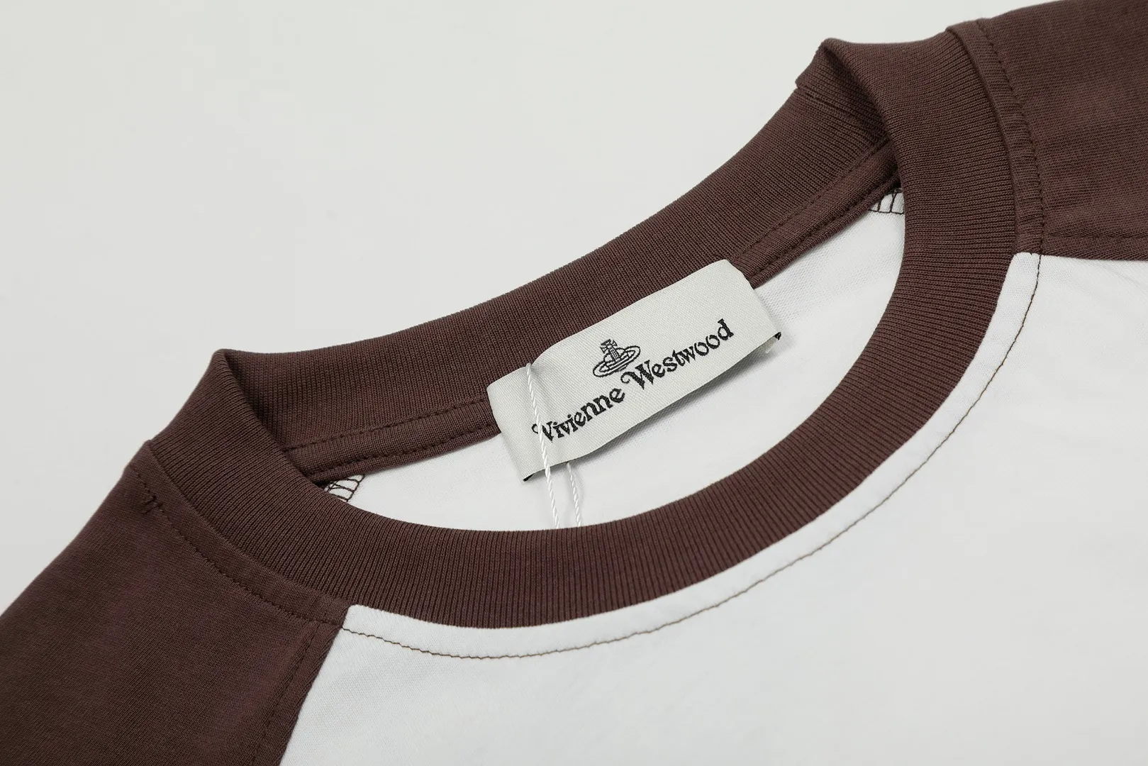 vivienne west wood The Queen Mother of the West Vivienne Saturn Raglan Color Block Short Sleeve VIVI 156# new fabrics have been washed twice at high temperature machine + water. It is the only one in the entire network that achieves 0 shrinkage. The Solona thread is arranged. The threaded neckline does not deform. It is tight and dense. Welcome to compare. The full range of correct accessories. Every detail is completely restored and can be stretched directly.